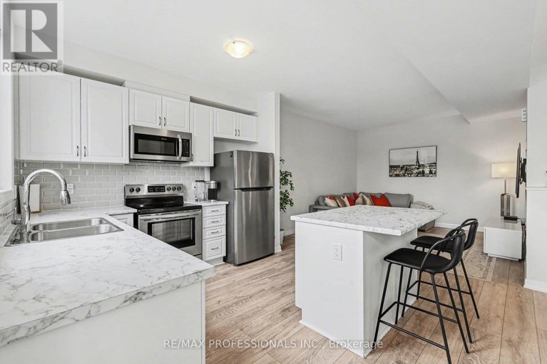 29564504/919-lixnaw-court/half-moon-bay/ottawa/ontario/K2J6Y3_8