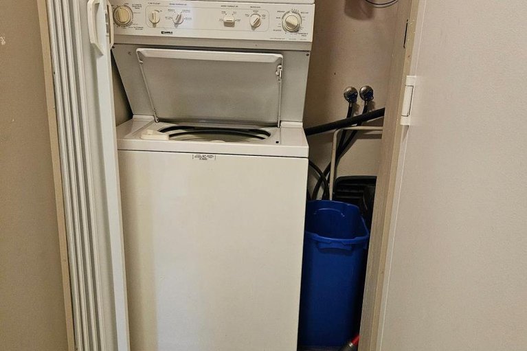 29223889/5-522-riverdale-avenue/old-ottawa-south/ottawa/ontario/K1S1S5_15