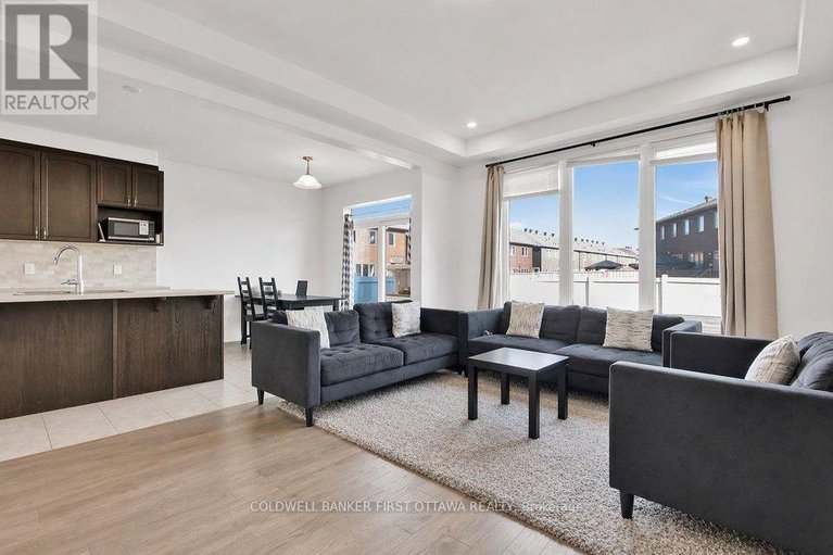 29649584/4852-abbott-street-e/emerald-meadowstrailwest/ottawa/ontario/K2S1E7_9