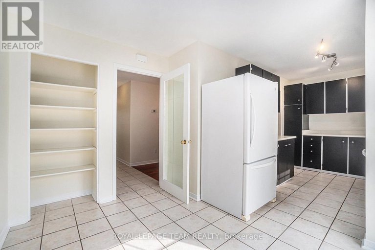 29479239/440-kintyre-private/carleton-square/ottawa/ontario/K2C3M9_9