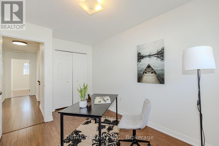 29074499/2592-crosscut-terrace/emerald-woodssawmill-creek/ottawa/ontario/K1T4A1_24