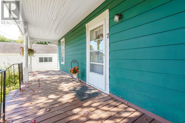 28907262/7-spruce-street-s/lancaster/south-glengarry/ontario/K0C1N0_5