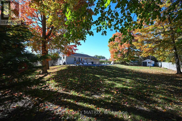 28940721/7719-lawrence-street/vernon/ottawa/ontario/K0A3J0_20