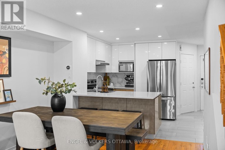 29670402/9-festive-private/central-park/ottawa/ontario/K2C4A1_8