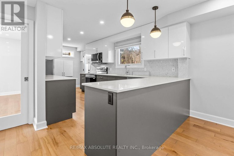 29124696/121-evelyn-avenue/ottawa-east/ottawa/ontario/K1S5K1_12