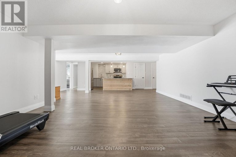 29394655/1391-sutherland-drive/manotick-south-to-roger-stevens/ottawa/ontario/K4M1B3_33