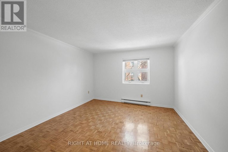 29675645/301-320-crichton-street-n/lindenlea/ottawa/ontario/K1M1W5_27