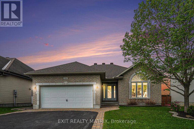 28356957/209-jasper-crescent/town-of-rockland/clarence-rockland/ontario/K4K0A3_1