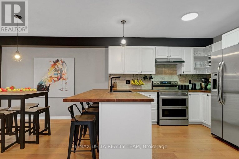 28887238/244-parkrose-private/chatelaine-village/ottawa/ontario/K4A0N8_16