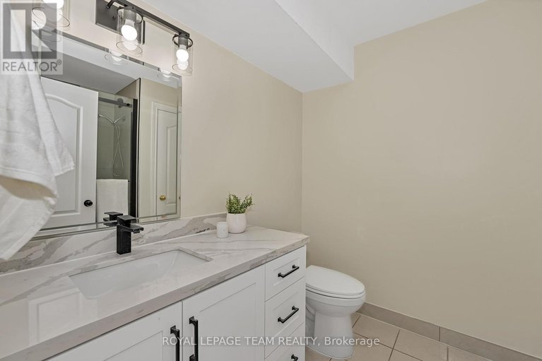 28339264/27-heritage-grove-crescent/stittsville-central/ottawa/ontario/K2S1R2_31