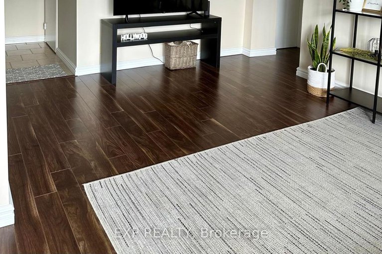 28501130/909-158a-mcarthur-avenue/vanier/ottawa/ontario/K1L7E7_6