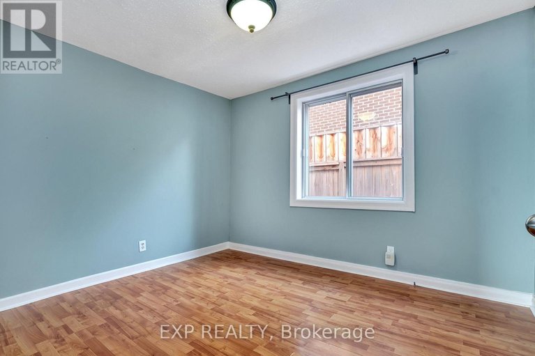 28899221/566-kirkwood-avenue/westborohampton-park/ottawa/ontario/K1Z5X4_9