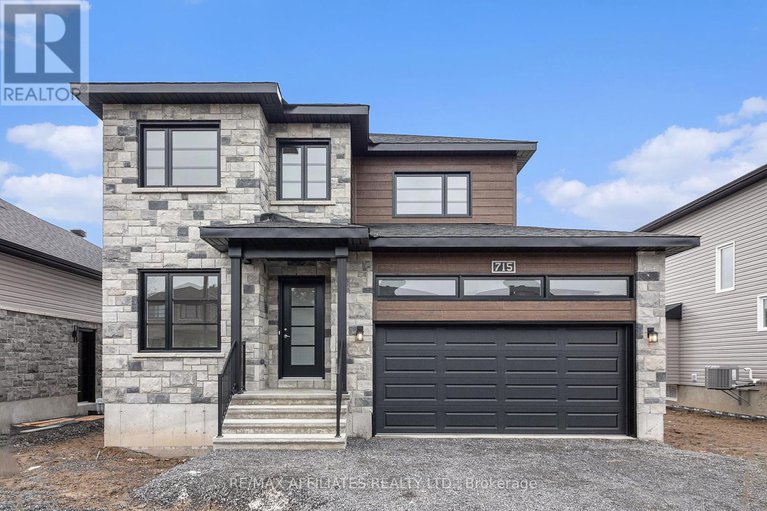 28906373/615-geneva-crescent/embrun/russell/ontario/K0A1W0_2