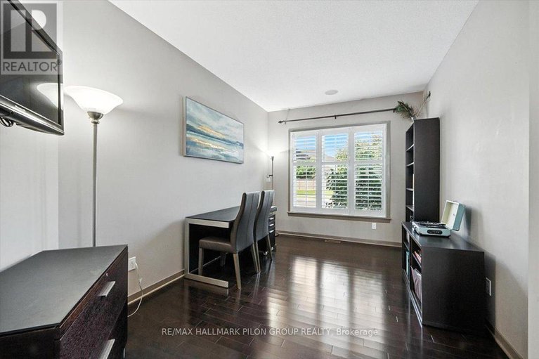 28869224/2145-provence-avenue/notting-hillsummerside/ottawa/ontario/K4A0P1_13