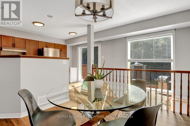 28827853/446-lawler-crescent/chatelaine-village/ottawa/ontario/K4A3Y3_9