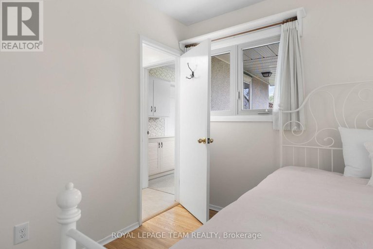 29081849/11-cherrywood-drive/arbeatha-park/ottawa/ontario/K2H6H1_25