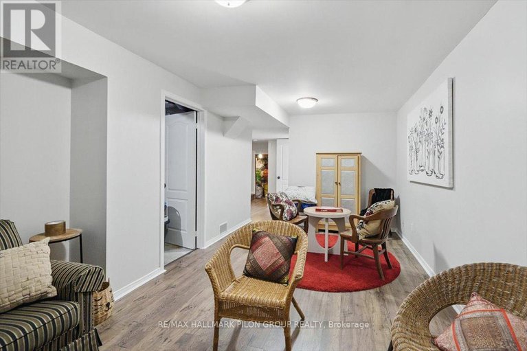28576783/11-great-oak-private/riverview-park/ottawa/ontario/K1G6P7_19