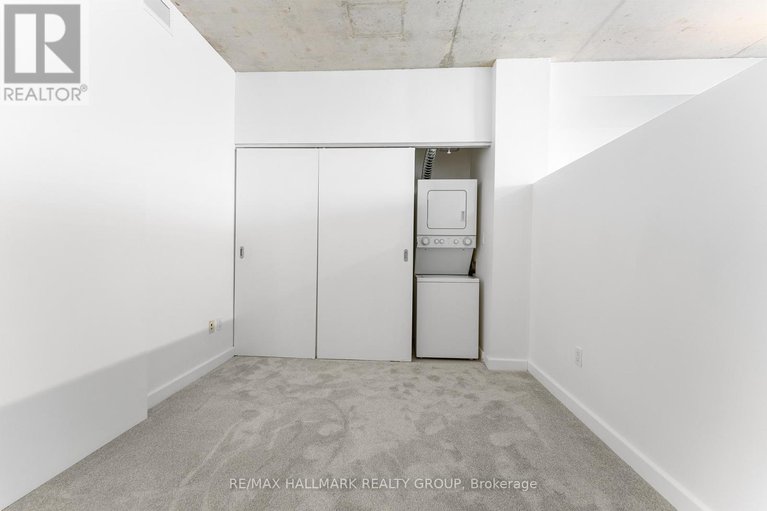 29240136/903-180-york-street/lower-townbyward-market/ottawa/ontario/K1N1J6_29