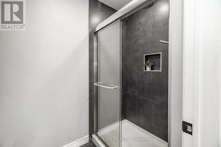 29317339/5830-wood-duck-drive/osgoode-twp-north-of-reg-rd-6/ottawa/ontario/K0A2W0_23