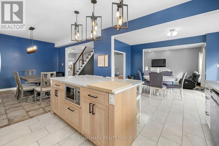 29631798/1421-talcy-crescent/fallingbrookridgemount/ottawa/ontario/K4A3C6_20