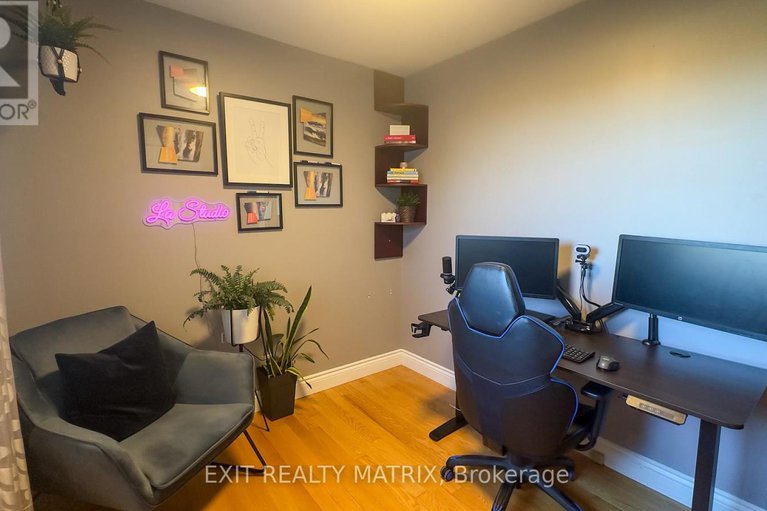 29119541/12187-county-road-3-road/winchester/north-dundas/ontario/K0C2K0_21