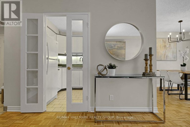 29425876/105-505-st-laurent-boulevard/viscount-alexander-park/ottawa/ontario/K1K3X4_16