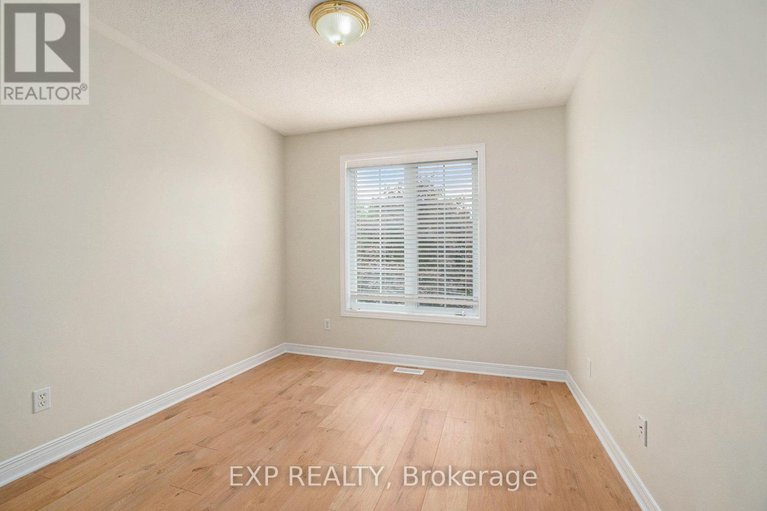 28526741/638-casabella-drive/avalon-east/ottawa/ontario/K4A4G1_25