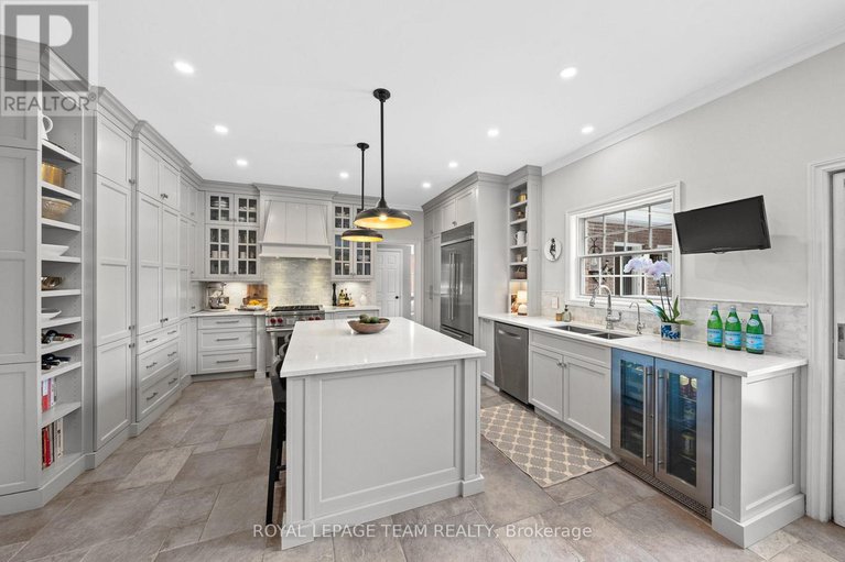 29403241/5557-pettapiece-crescent/manotick-village-manotick-estates/ottawa/ontario/K4M1C5_15