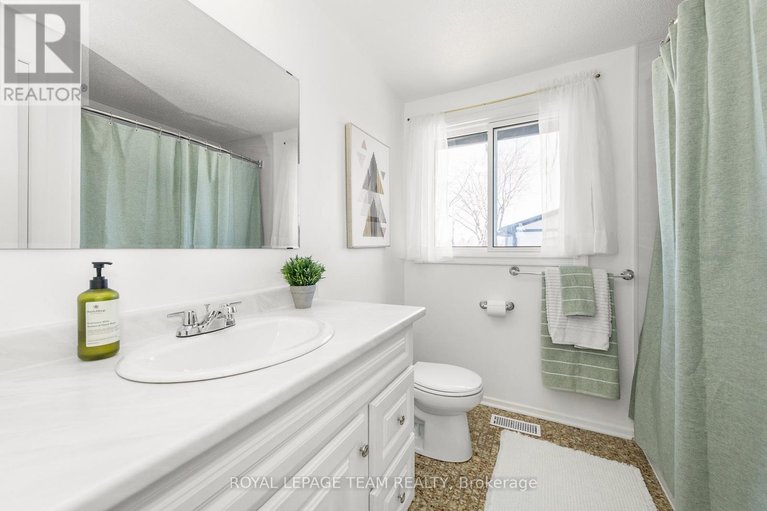 29638877/a-420-moodie-drive/westcliffe-estates/ottawa/ontario/K2H8A6_11