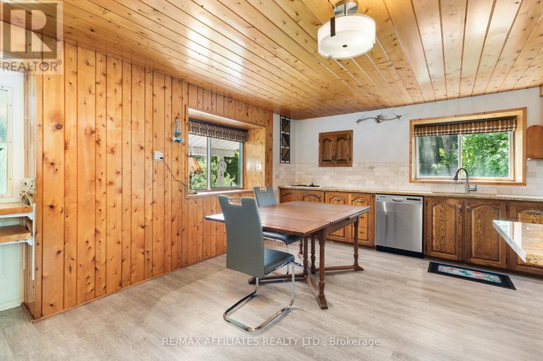 28517166/1655-old-perth-road/mississippi-mills-ramsay-twp/mississippi-mills/ontario/K0A1A0_10