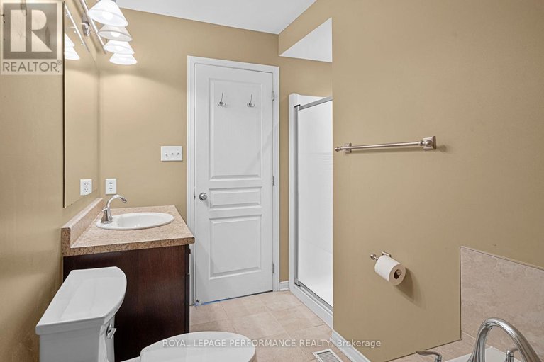 28784183/122-osnabrook-private/stonebridge/ottawa/ontario/K2J0G8_17