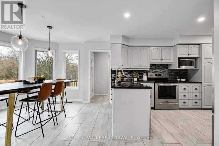 29037434/102-delaney-drive/huntley-ward-south-west/ottawa/ontario/K0A1L0_12