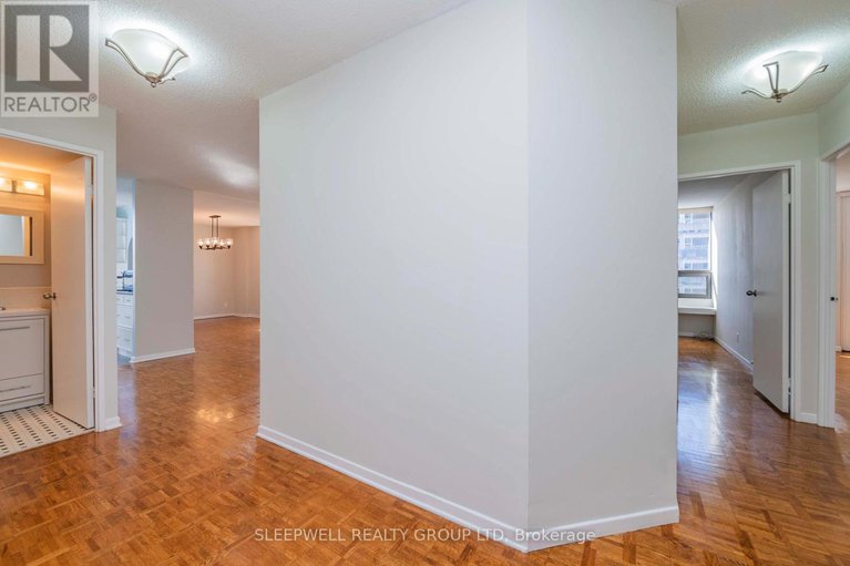 28491791/704-40-arthur-street/west-centre-town/ottawa/ontario/K1R7T5_20