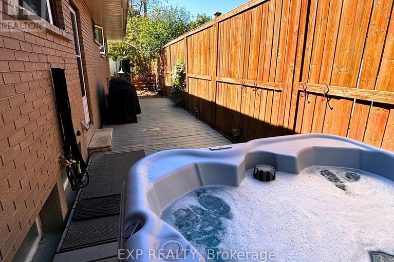 29107885/4-aberfeldy-street/arbeatha-park/ottawa/ontario/K2H6H5_32