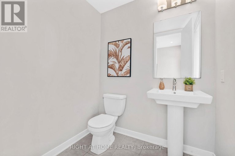 29218592/30-chasing-grove/btwn-franktown-rd-fallowfield-rd/ottawa/ontario/K0A2Z0_4