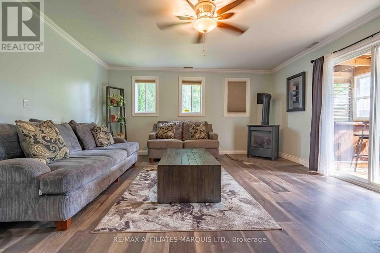 28564851/5042-johnson-road/south-glengarry-charlottenburgh-twp/south-glengarry/ontario/K0C2J0_21