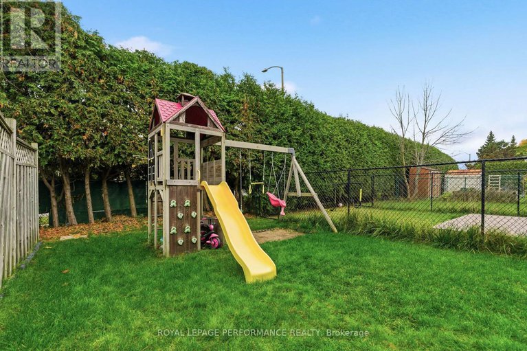 29061220/787-hancock-crescent/fallingbrookridgemount/ottawa/ontario/K4A3N1_29