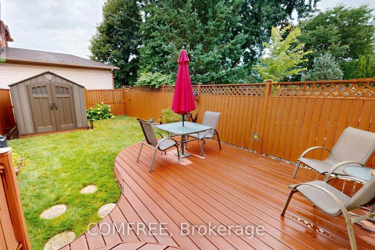 28797626/1315-silvestri-crescent/carson-grove/ottawa/ontario/K1J1E8_20