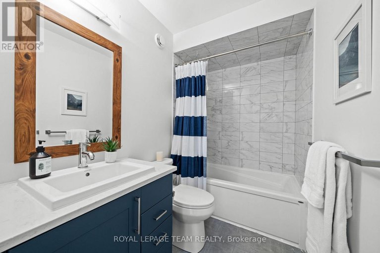 29618339/289-big-dipper-street/riverside-southgloucester-glen/ottawa/ontario/K4M0J2_32