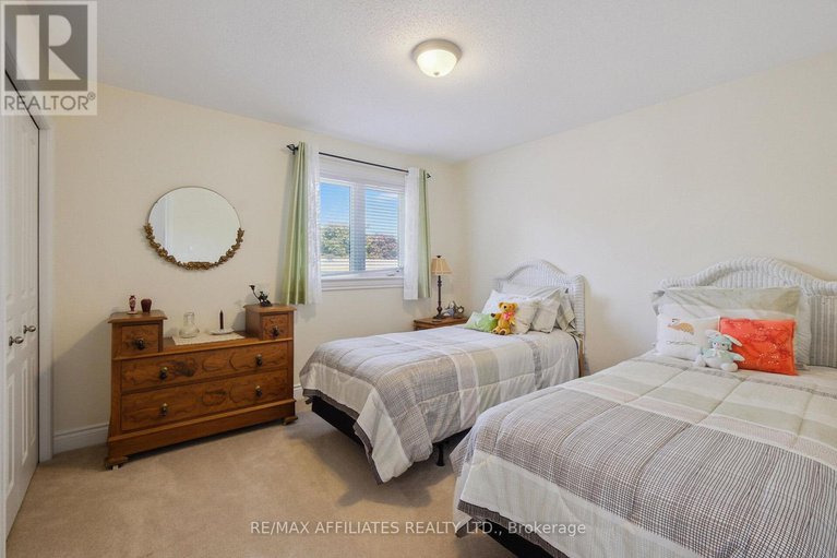 28426822/176-topaze-crescent/town-of-rockland/clarence-rockland/ontario/K4K0E2_32