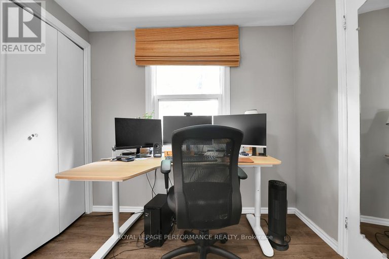 29118875/5583-manotick-main-street/manotick-village-manotick-estates/ottawa/ontario/K4M1A9_38