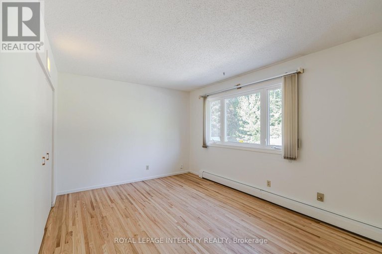 28882629/135-desmond-avenue/glencairnhazeldean/ottawa/ontario/K2L1E8_26