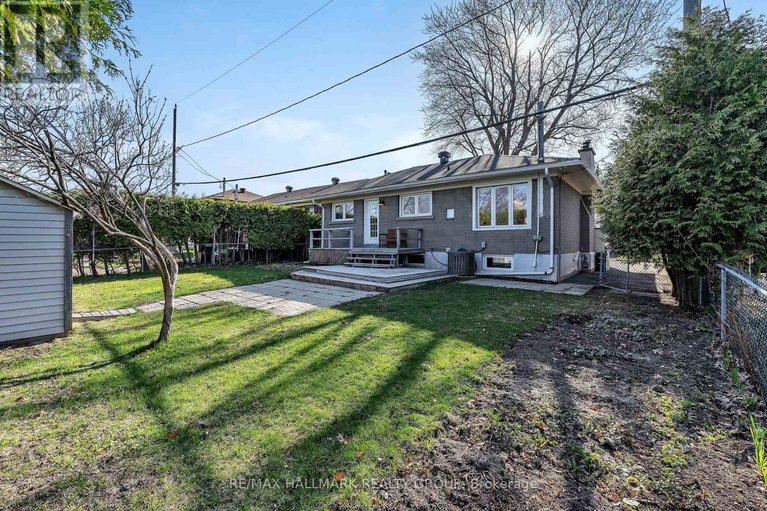 29670694/1138-sherman-drive/bel-air-heights/ottawa/ontario/K2C2M4_48