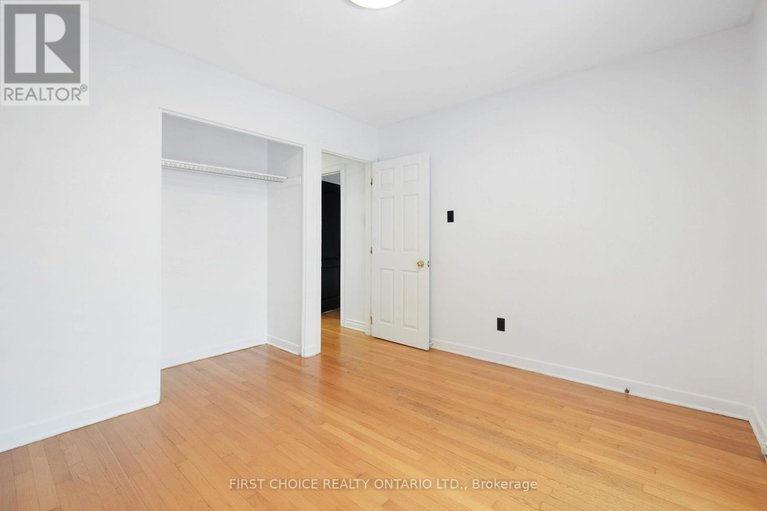 29169954/1753-heron-road/urbandale-acres/ottawa/ontario/K1V6A2_21