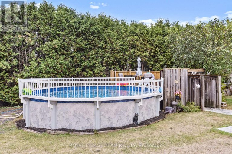 28798418/2248-wallingford-way/north-gower/ottawa/ontario/K0A2T0_40