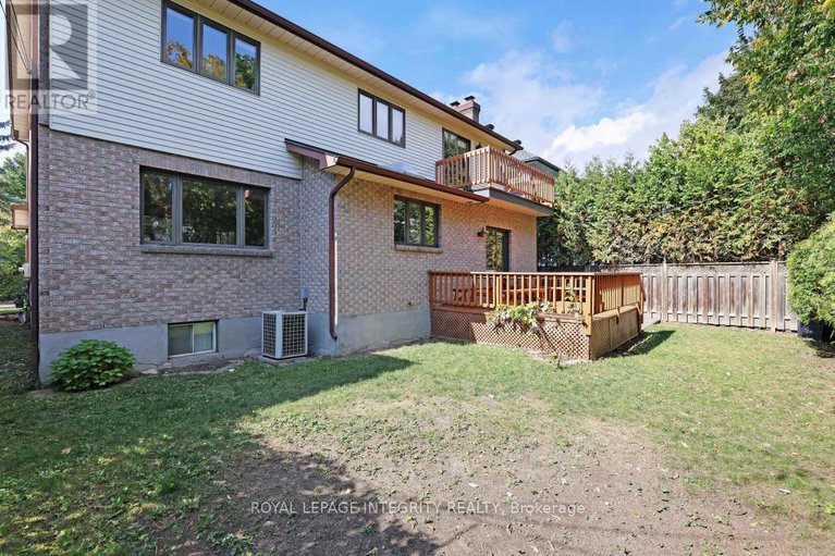 28932150/2291-courtice-avenue-e/alta-vista/ottawa/ontario/K1H7G7_37