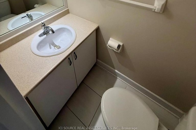 29473926/8-blue-moon-private/manor-park/ottawa/ontario/K1K4K6_6