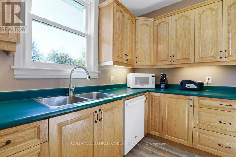 28976193/13394-county-rd-41-road/south-dundas-williamsburgh-twp/south-dundas/ontario/K7R3L2_22