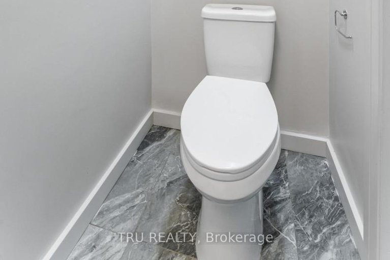 29325891/2-2960-penny-drive/britannia-heights/ottawa/ontario/K2B6H5_22