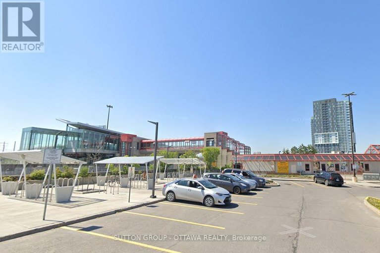 29573196/308b-2041-arrowsmith-drive/beacon-hill-south/ottawa/ontario/K1J7V7_26